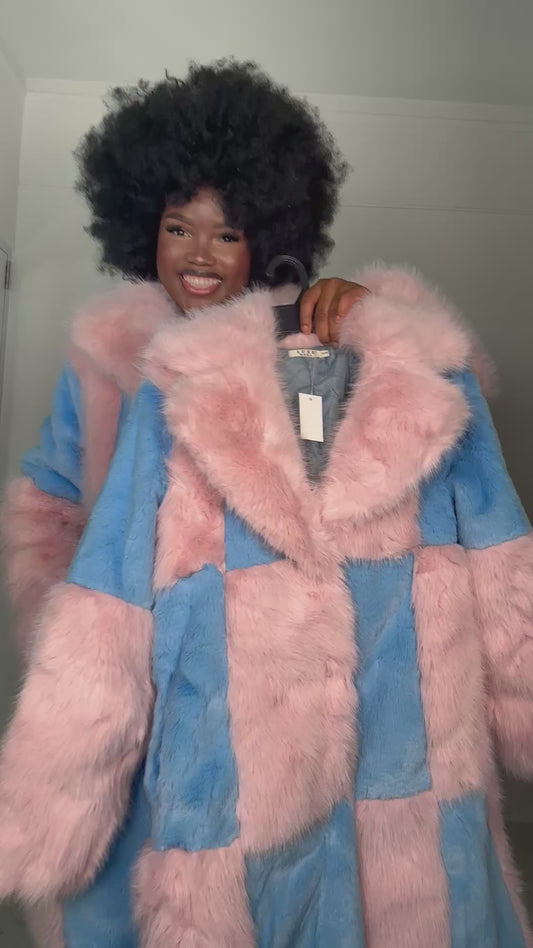 Love the Queen fur jacket blue/pink